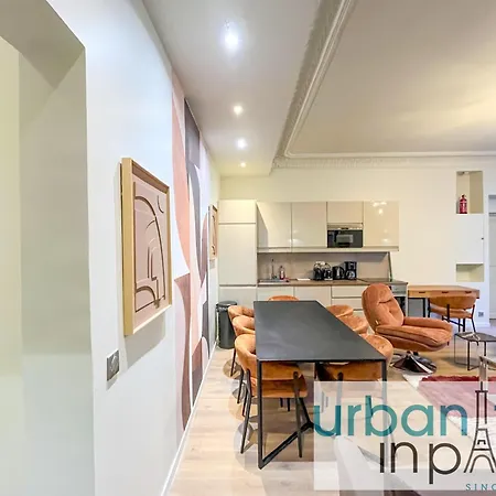 Urban Flat 63 - Beautiful 3 Bedroom Flat Champs-elysees Lägenhet *