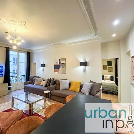 Lägenhet Urban Flat 63 - Beautiful 3 Bedroom Flat Champs-elysees Paris