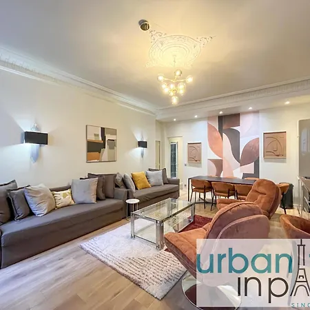 Urban Flat 63 - Beautiful 3 Bedroom Flat Champs-elysees Paris